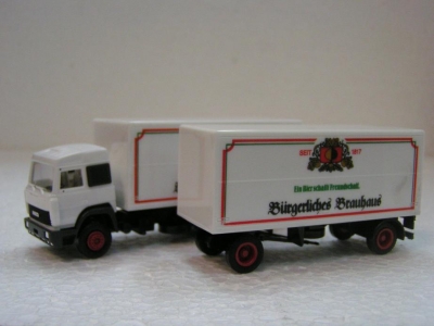 HERPA camion Iveco Burgerliches Brauhaus Tucks