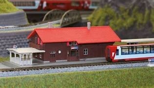 KATO modèle monté de gare des alpes suisses (échelle N 1/160) Trains