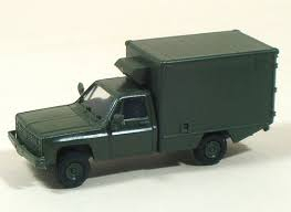 TRIDENT M1010 Ambulance (modèle en plastique) Militaires