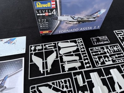 REVELL plastic kit