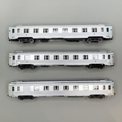 JOUEF Set de 3 voitures voyageurs type DEV Inox courte  (2x B8myfi+ 1 x A7 D)   SNCF ep III/IV Voitures voyageurs