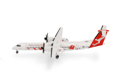 HERPA diecast plane Q400 