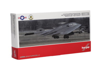 HERPA diecast plane B-2A USAF 