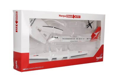 HERPA avion SNAP fit (kit simple à encliqueter ) DHC-8- 300 Qantaslink Maquettes et figurines plastiques