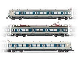 ARNOLD rame automotrice BR 420 S BAHN  DB (bleu/ blanche) Accueil