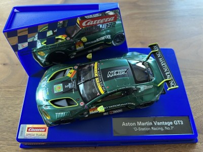 CARRERA EVOLUTION DIGITAL ASTON MARTIN Vantage  GT3 