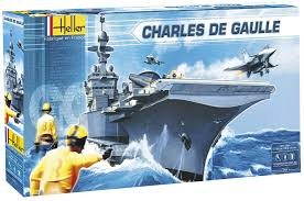 HELLER plastic kit  porte- avions 