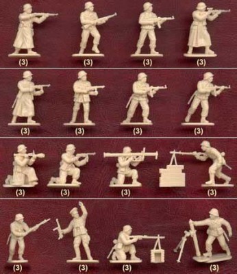 ITALERI   set of plastic figures  