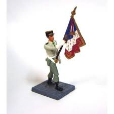 CBG MHk legionnaire défilant avec drapeau Figurines Plombs